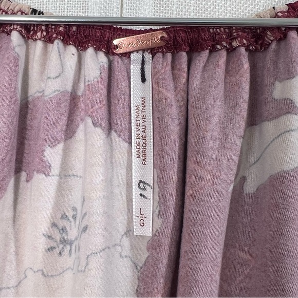 Free People Austyn Ruffle Floral Jumpsuit Coastal Cowgirl Bell Bottoms Sz L - Picture 10 of 15